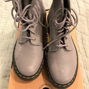 Dr. Martens 1460 Pascal Virginia Boots